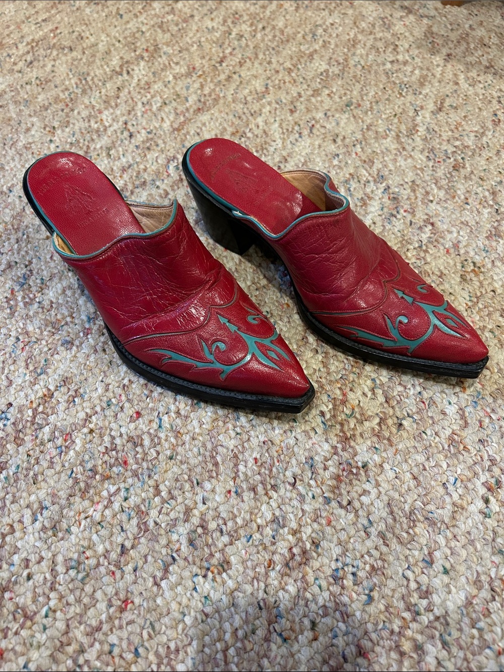 Old Gringo Red Leather Pointed Mule with Teal Trim - Picture 2 of 6